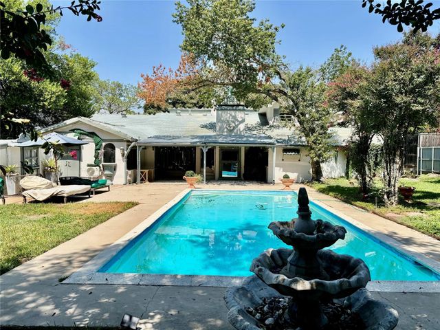 5338 W University Boulevard, Dallas, TX 75209