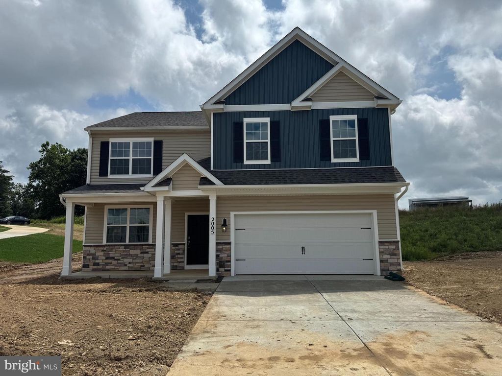 2005 PAPERBACK WAY, York, PA 17408