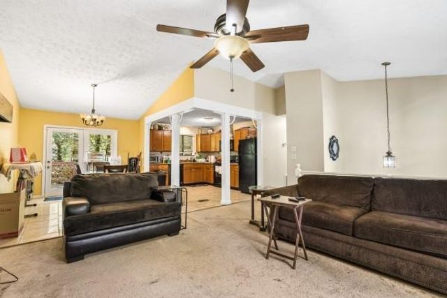 1197 Ridgeside Drive NW, Acworth, GA 30102