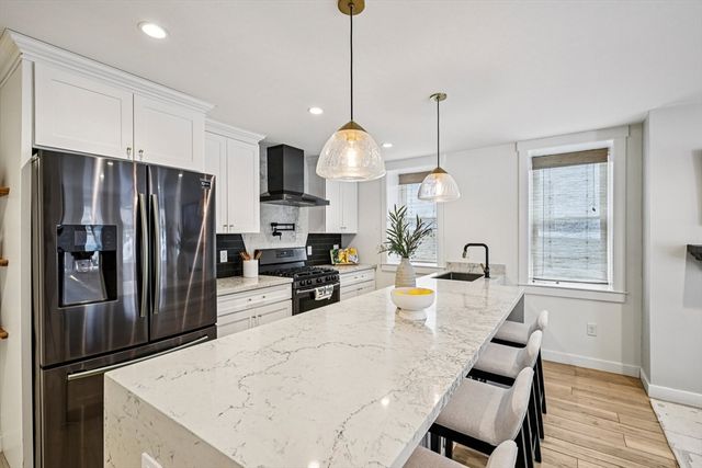 10 Wakefield Ave B, Wakefield, MA 01880