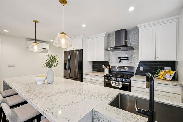 10 Wakefield Ave B, Wakefield, MA 01880