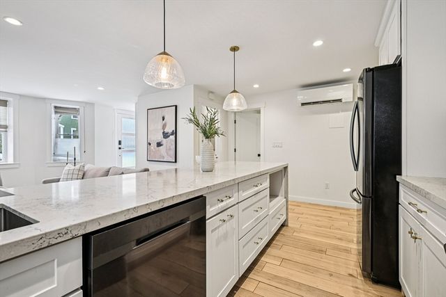 10 Wakefield Ave B, Wakefield, MA 01880