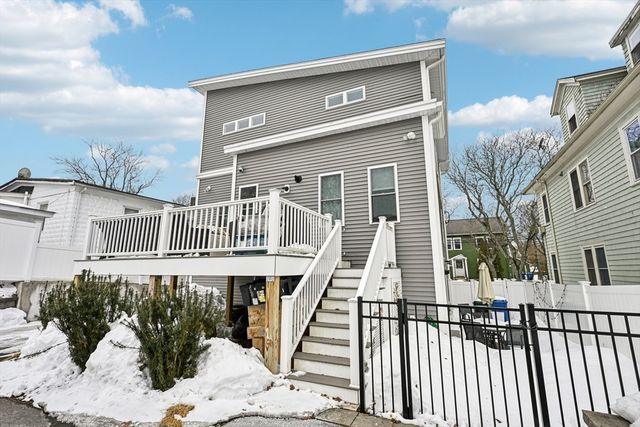 10 Wakefield Ave B, Wakefield, MA 01880