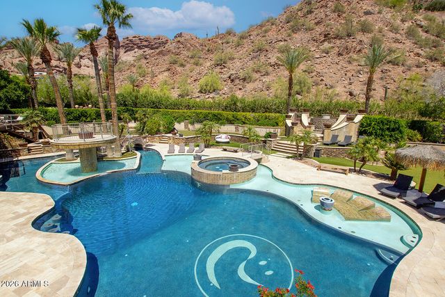 5040 N ARCADIA Drive, Phoenix, AZ 85018