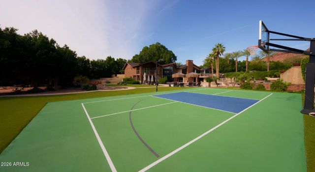 5040 N ARCADIA Drive, Phoenix, AZ 85018