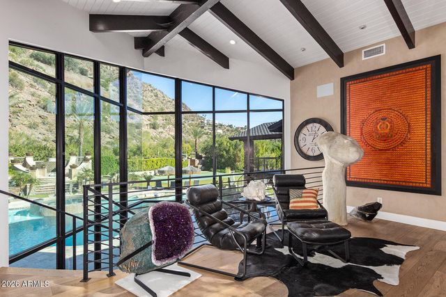 5040 N ARCADIA Drive, Phoenix, AZ 85018