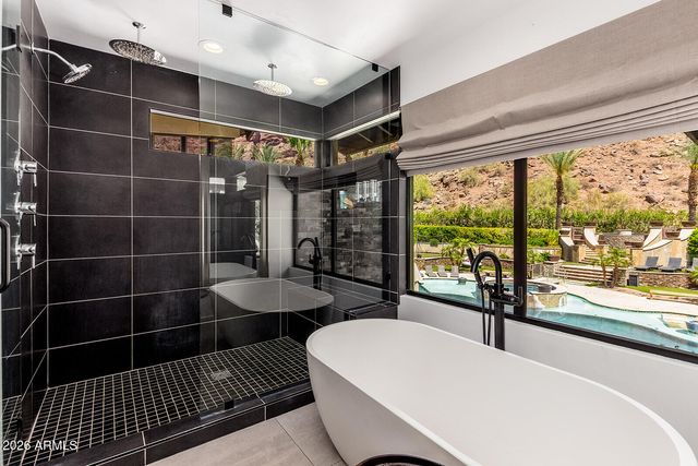 5040 N ARCADIA Drive, Phoenix, AZ 85018