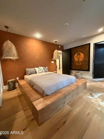 5040 N ARCADIA Drive, Phoenix, AZ 85018
