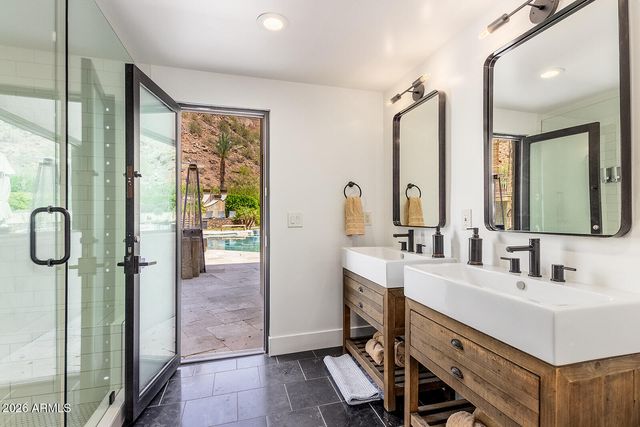 5040 N ARCADIA Drive, Phoenix, AZ 85018