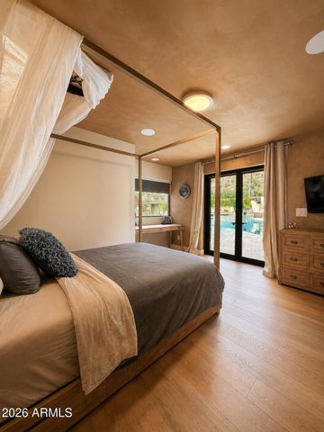 5040 N ARCADIA Drive, Phoenix, AZ 85018