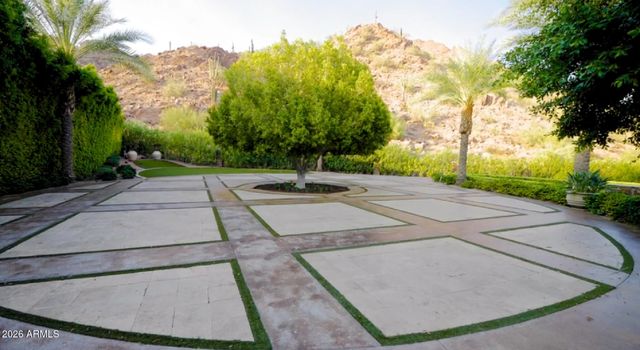 5040 N ARCADIA Drive, Phoenix, AZ 85018