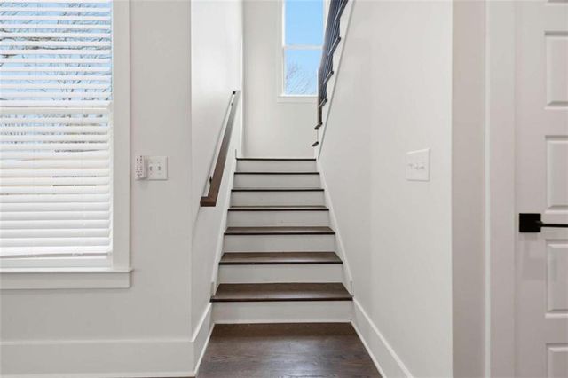 2876 Alexa Avenue, Atlanta, GA 30317