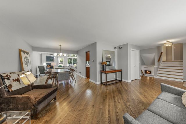 8345 Brookridge Road, Downers Grove, IL 60516