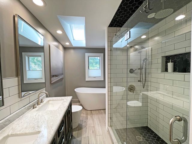 8345 Brookridge Road, Downers Grove, IL 60516