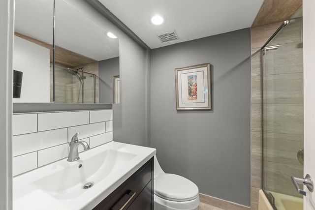 8345 Brookridge Road, Downers Grove, IL 60516