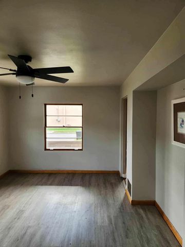 716 W BELL AVENUE, Appleton, WI 54914