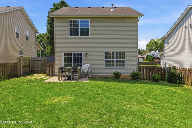 10318 Venado Dr, Louisville, KY 40291