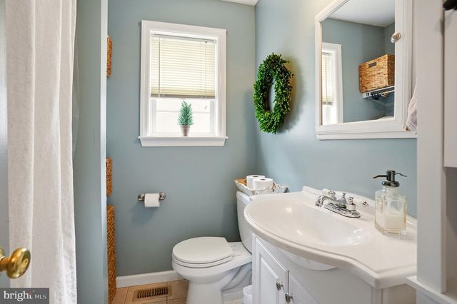 882 CRESCENT AVE, Runnemede, NJ 08078