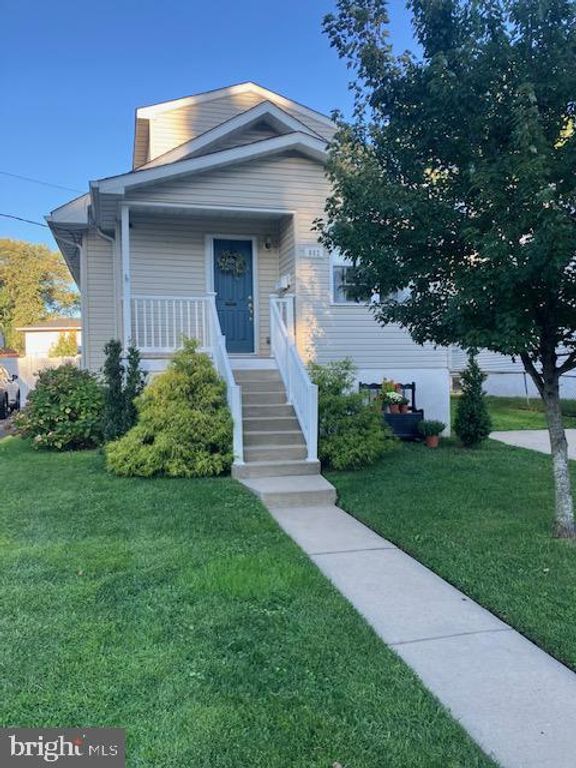 882 CRESCENT AVE, RUNNEMEDE, NJ 08078 — exterior