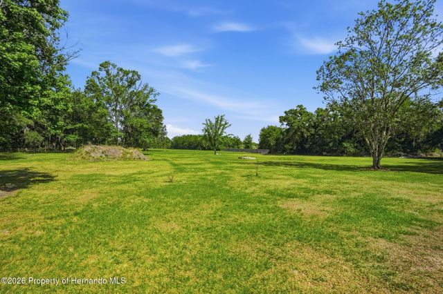 7037 County Road 625, Bushnell, FL 33513