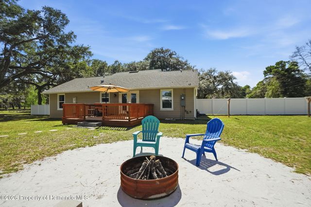 7037 County Road 625, Bushnell, FL 33513