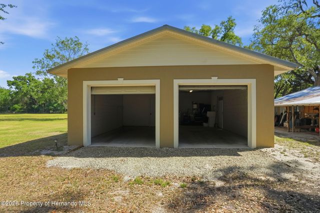 7037 County Road 625, Bushnell, FL 33513