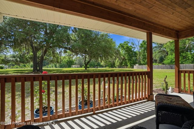 7037 County Road 625, Bushnell, FL 33513