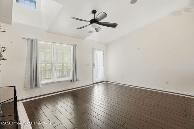 7037 County Road 625, Bushnell, FL 33513