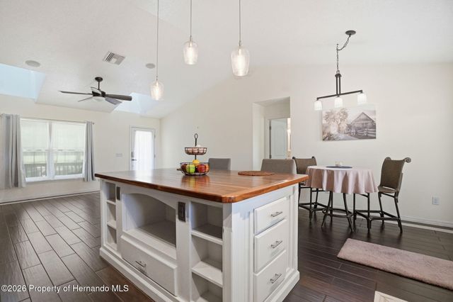 7037 County Road 625, Bushnell, FL 33513