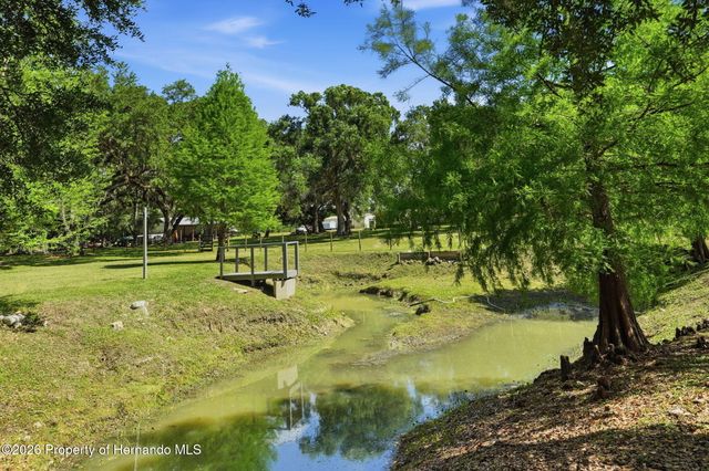 7037 County Road 625, Bushnell, FL 33513