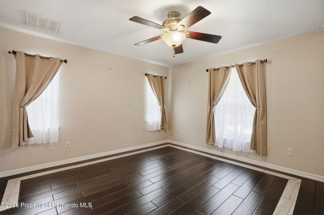 7037 County Road 625, Bushnell, FL 33513