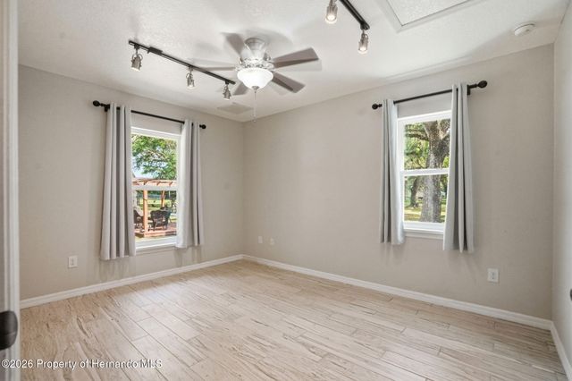 7037 County Road 625, Bushnell, FL 33513