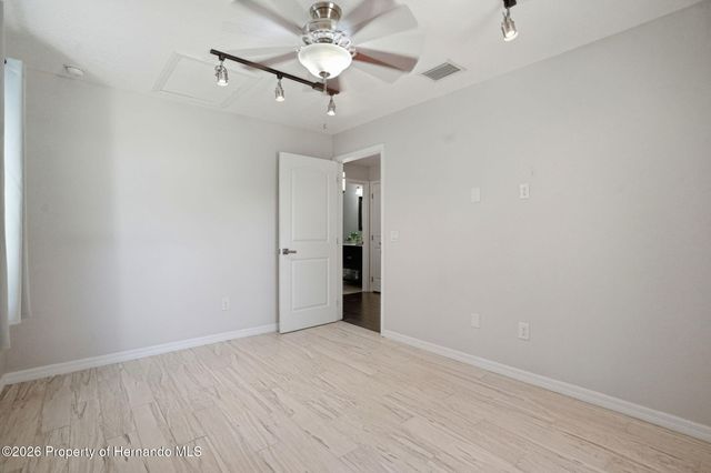 7037 County Road 625, Bushnell, FL 33513