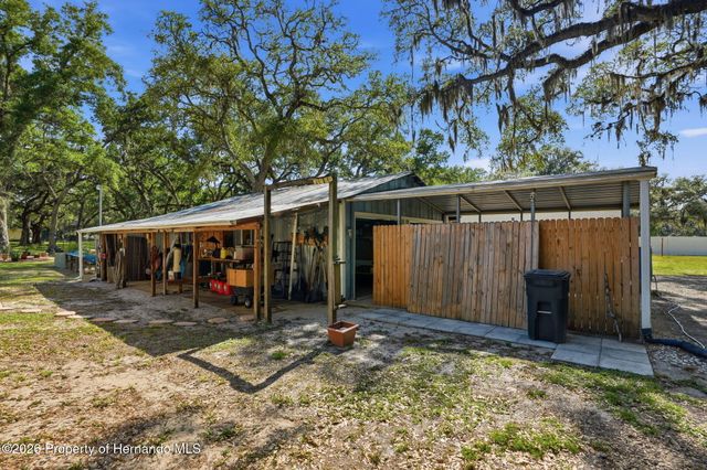 7037 County Road 625, Bushnell, FL 33513