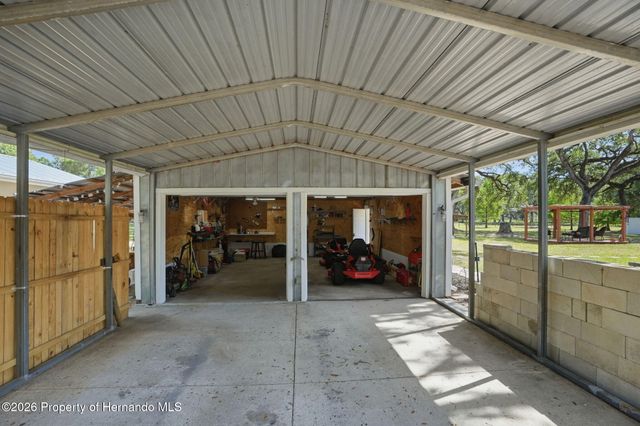 7037 County Road 625, Bushnell, FL 33513