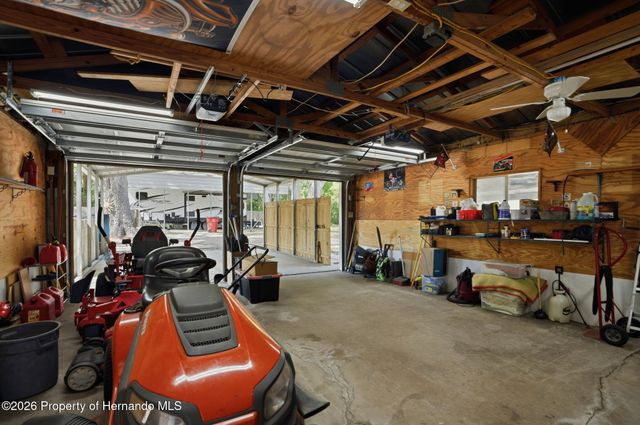 7037 County Road 625, Bushnell, FL 33513
