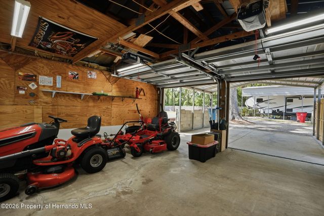 7037 County Road 625, Bushnell, FL 33513