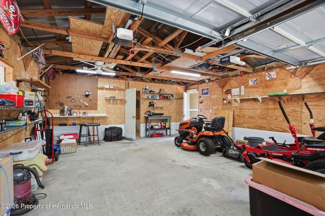 7037 County Road 625, Bushnell, FL 33513