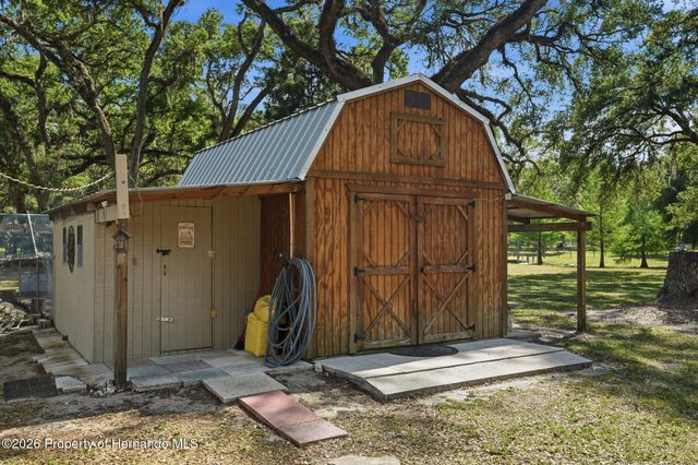 7037 County Road 625, Bushnell, FL 33513