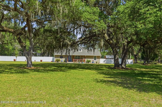 7037 County Road 625, Bushnell, FL 33513