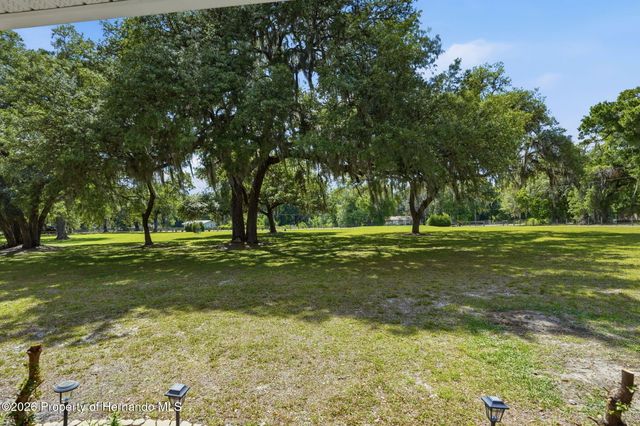 7037 County Road 625, Bushnell, FL 33513
