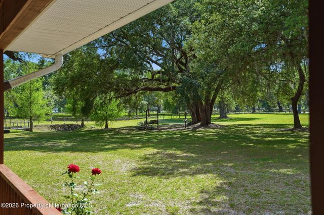 7037 County Road 625, Bushnell, FL 33513