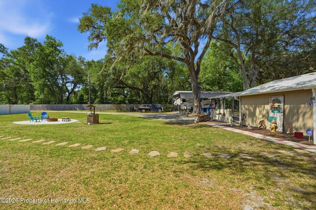 7037 County Road 625, Bushnell, FL 33513