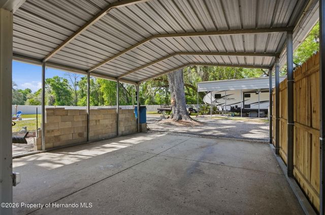 7037 County Road 625, Bushnell, FL 33513