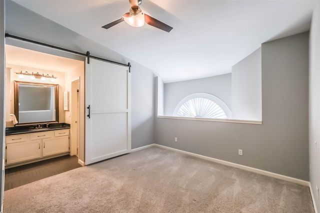 2125 Augusta Drive 9, Houston, TX 77057