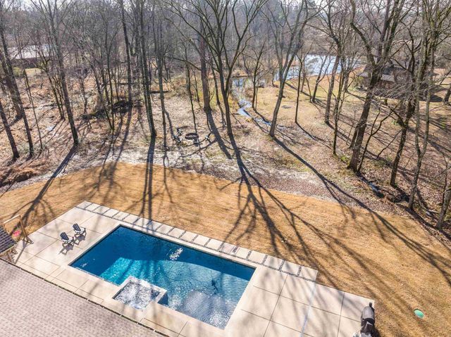 9713 POPLAR AVE, Germantown, TN 38139