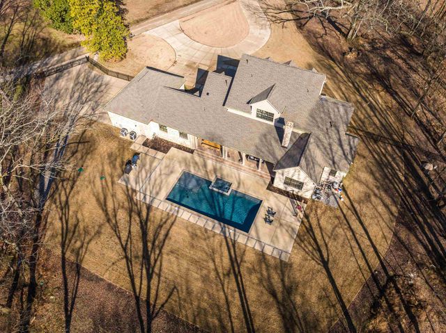 9713 POPLAR AVE, Germantown, TN 38139