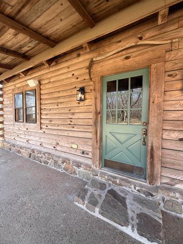 9713 POPLAR AVE, Germantown, TN 38139