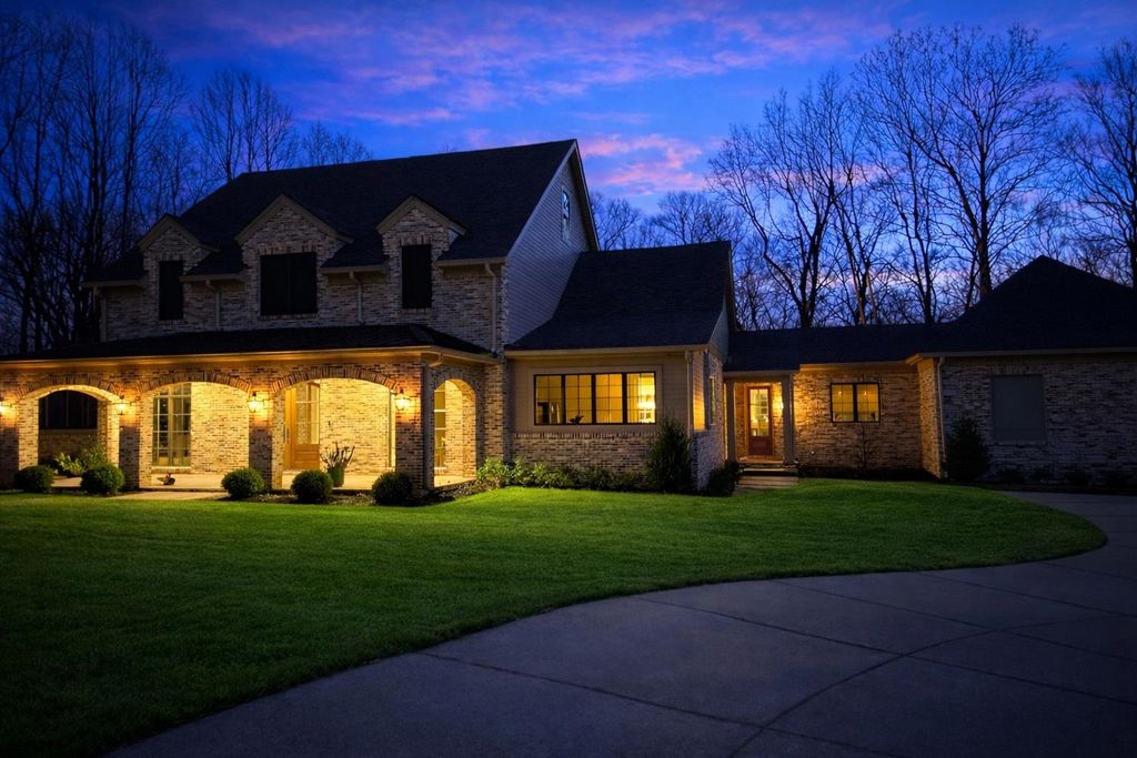 9713 POPLAR AVE, Germantown, TN 38139