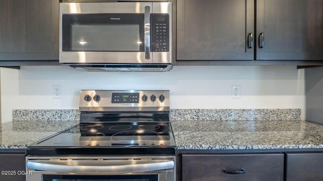 1106 Pawpaw Place, Oronogo, MO 64855